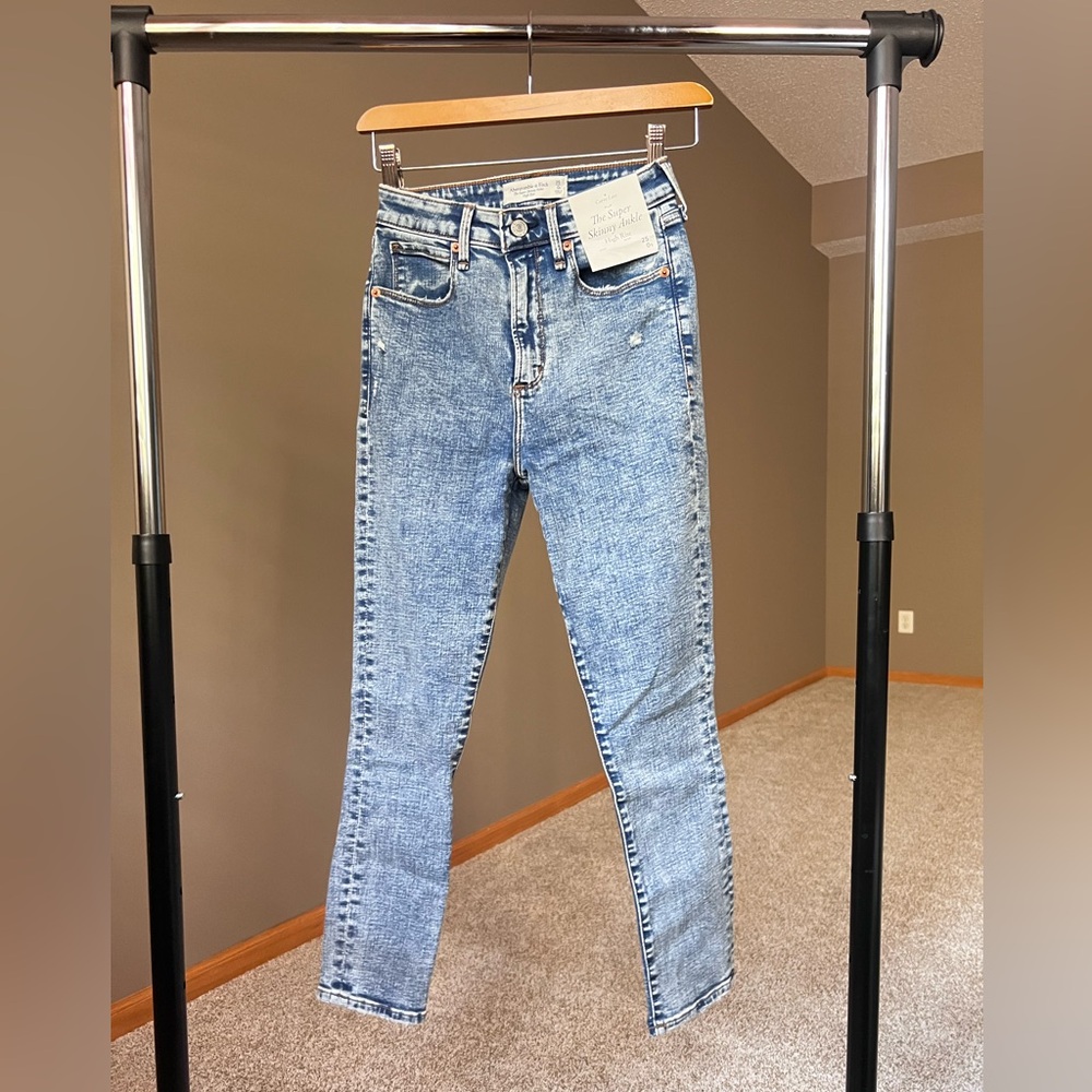 Abercrombie & Fitch Distressed Blue Skinny Jeans